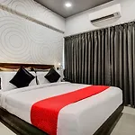 Oyo Flagship 18914 Hotel Rajdhani
