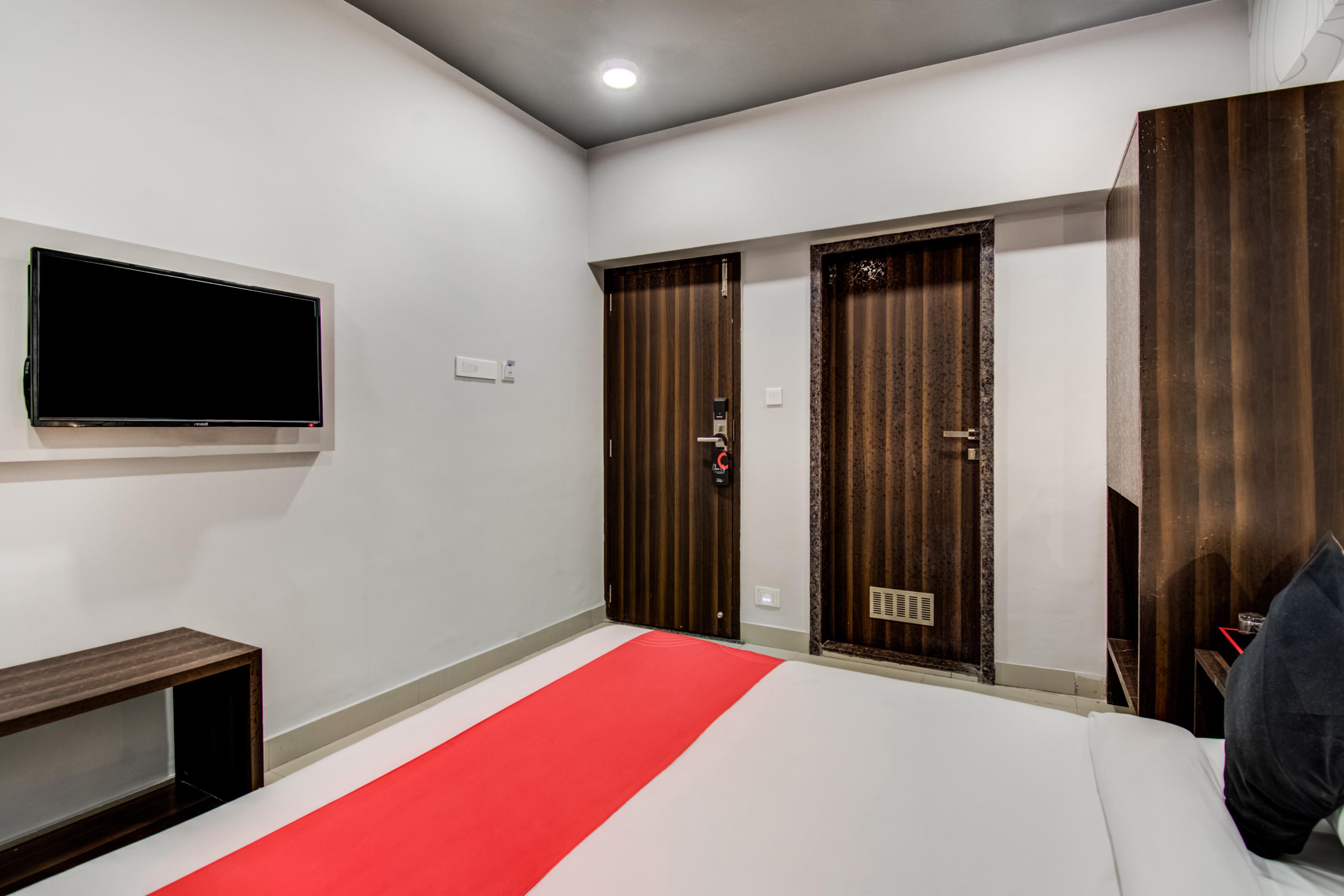 Oyo Flagship 18914 Rajdhani Hotel